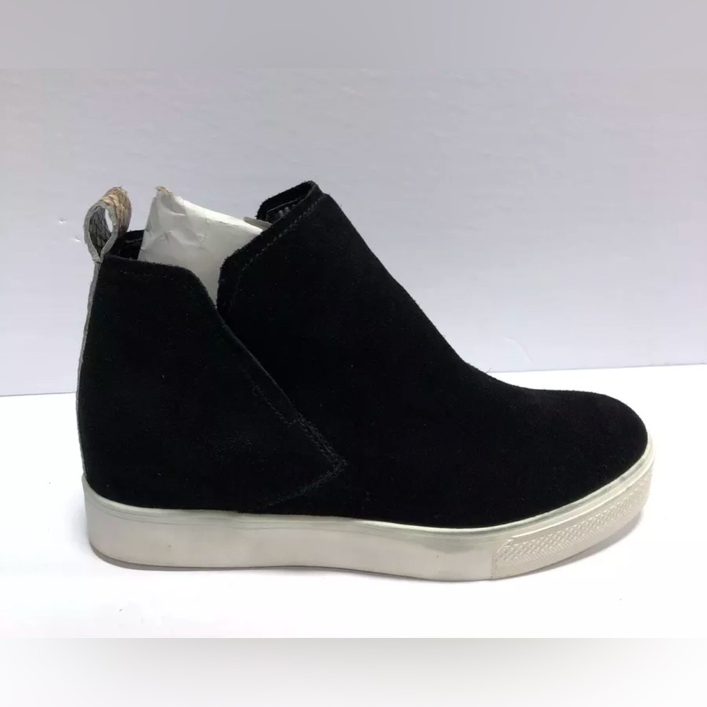 Dolce Vita Walker Womens Sneaker Black Suede 8.5M